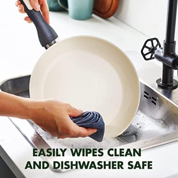 Сковорода GreenPan Rio з антипригарним покриттям Ceramic, без PFAS, Cool-Stay ручка, безпечна у духовці до 160°C, придатна для миття в посудомийній машині, чорно-кремова, 18 см