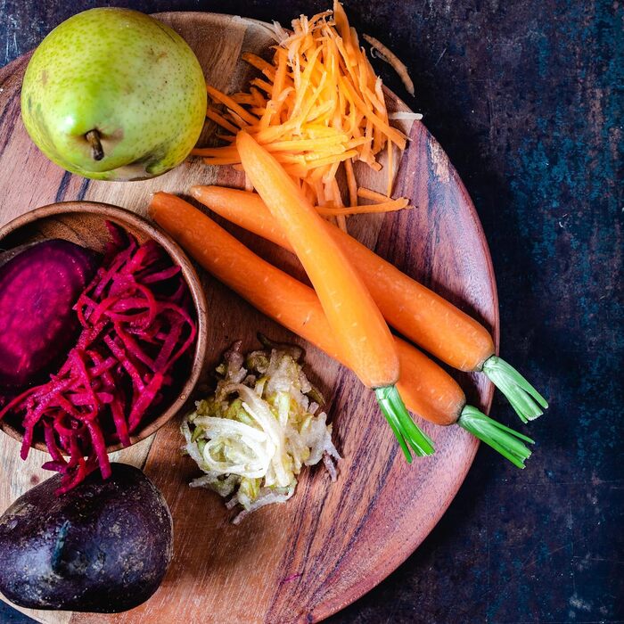 Терка кухонна Microplane Fine Julienne для овочів та фруктів (чорна, з нержавіючої сталі) - Made in USA