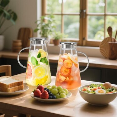 Скляна карафа WUWEOT 2 шт. по 2 літри з нержавіючою кришкою та виливом. Карафа для води, соку, молока, кави, вина, айс-ті.