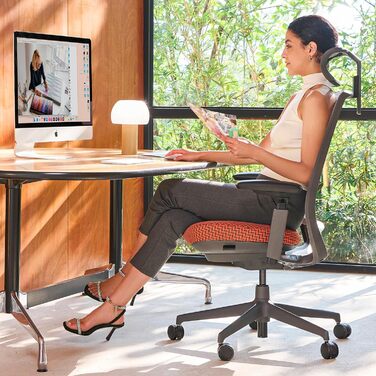 Ергономічне крісло Colamy для офісу та дому: регульована глибина сидіння, 4D підлокітники, підтримка попереку (до 136 кг), сіре