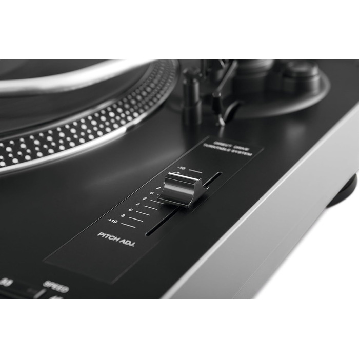 Програвач вінілу TechniSat TECHNIPLAYER LP 200 з USB, автоматичний, 33/45 об/хв, алюмінієвий диск, цифровізація, чорний, прямий привід