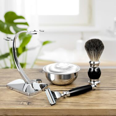 Набір для гоління GRUTTI з бритвою та аксесуарами (сріблястий)