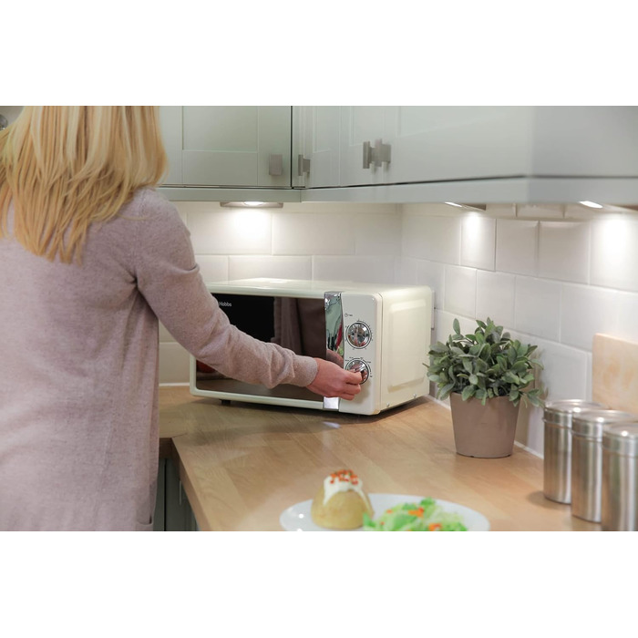 Мікрохвильова піч Russell Hobbs RHMM701C Solo, 17 л, 700 Вт, кремовий колір - з таймером, розморожуванням та 5 рівнями потужності