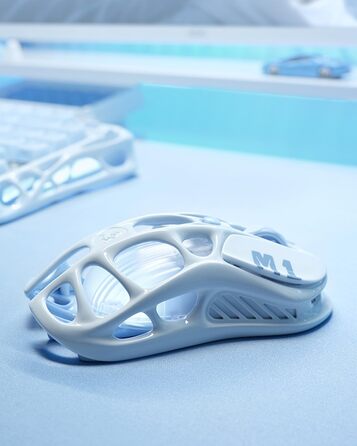 Миша ігрова бездротова GravaStar Mercury M1 Pro, 26000 DPI, 4K, PAW3395, 88г, Bluetooth/2.4G/кабель, RGB, 5 кнопок – Чорний градієнт (Електро-блакитний)