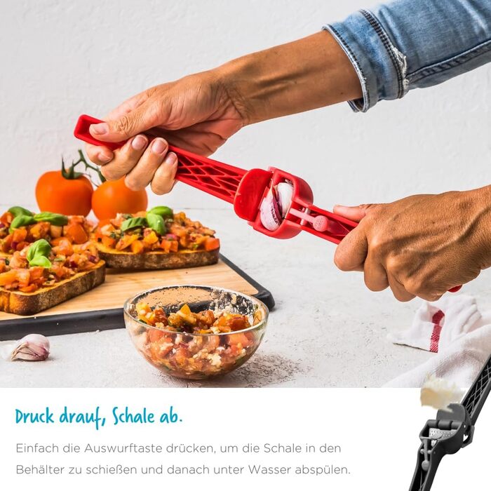 Dreamfarm GARJECT LITE: Прес для часнику з пластику, самоочищується, безпечний (BPA-free), чорний