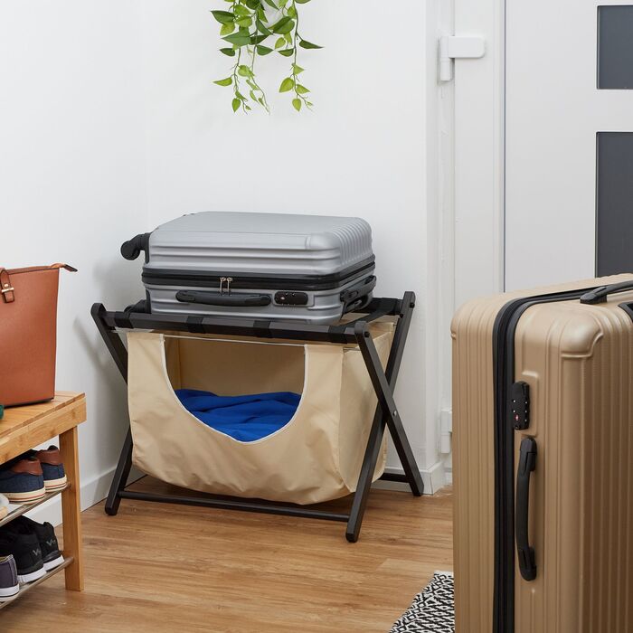 Підставка для валіз Relaxdays чорного кольору з мішком для білизни