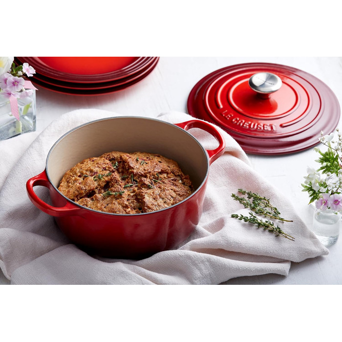Le Creuset Signature Казанок з чавуну з кришкою, 20 см, Ø 20 см, для всіх типів плит, включаючи індукцію, об'єм 2,4 л, колір Kirschrot (Вишня), 21177200602430 Coastal Blue
