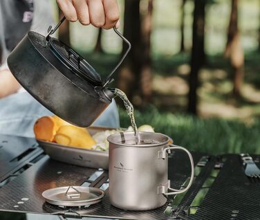 iBasingo Titan Becher: туристичний посуд, термокружка, чашка для кемпінгу з кришкою та складним ручками (200-750 мл)