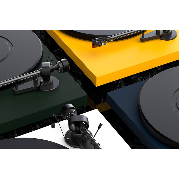 Вініловий програвач Pro-Ject Debut Carbon EVO з карбоновим тонармом, електронним перемикачем швидкостей і картриджем Ortofon 2M Red (сатиновий жовтий)
