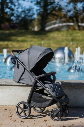 Дитячий прогулянковий візок 4BABY Stinger, алюмінієва рама, гелеві колеса, компактне складання