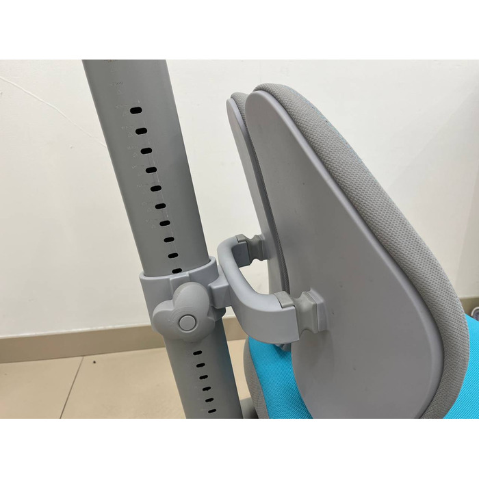 Дитяче крісло ErgoKids GT Y-404 (знижка), ортопедичне, блакитне