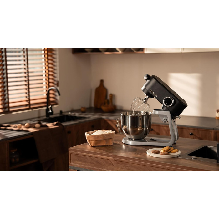 Кухонна машина 5л з місткою чашею з нержавіючої сталі, для тіста, піци, з таймером та 8 режимами. В комплекті: міксер, гак для тіста, вінчик, гнучкий вінчик. Чорний колір.