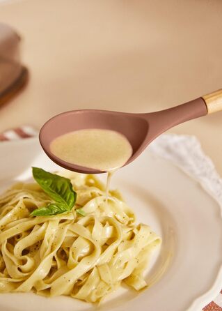 Набір кухонних аксесуарів 11 предметів, кремово-білий, силікон та бука, BPA-free, стійкий до 230°C