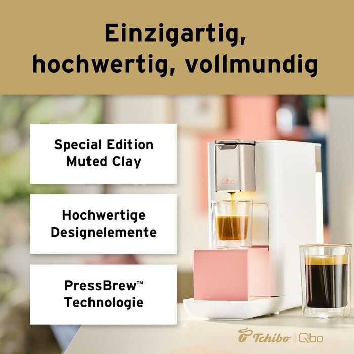 Кавомашина Tchibo Qbo ICONIC Pantone™ Premium з 16 капсулами для еспресо, кави та великої кави, компактний інноваційний дизайн (Muted Clay, Qbo ICONIC + 16 капсул)