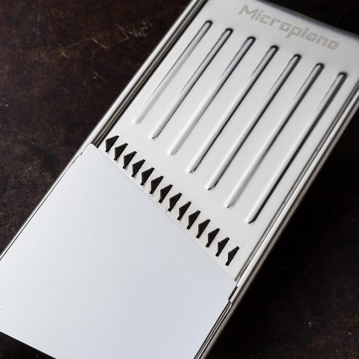 Мікроплан Профі Джулієн - овочевий тертак для картоплі, яблук, моркви, цукіні та червоного капусти (чорний, з нержавіючої сталі)