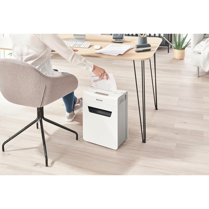 Leitz IQ 10X Premium Protect: Шредер для документів P4, 8 листів, частинковий різання, білий, для офісу та дому, сертифікований TÜV+GS