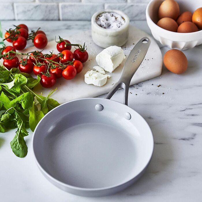 GreenPan Venice Tri-Ply сковорода з нержавіючої сталі 20см та 26см, антипригарне покриття, без PFAS, для приготування здорової їжі, сумісна з індукцією, можна мити в посудомийній машині, срібна