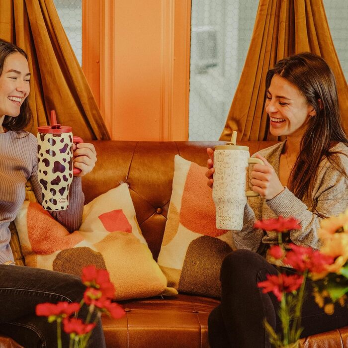 Термокружка-пляшка з нержавіючої сталі 900мл з ручкою та трубочкою – BPA-free, подвійні стінки, без витоку – для подорожей, офісу, навчання, спорту та як подарунок (дизайн «Кропива»)