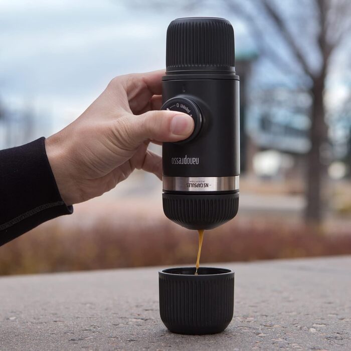 WACACO Nanopresso: портативна кавомашина для еспресо, сумісна з Nespresso® та змеленим кави, для подорожей та кемпінгу