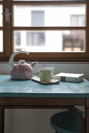 Чайник Plus, класичний пастельно-рожевий, ємність 2 літри, 3-шарова емальована, емальована, рожева