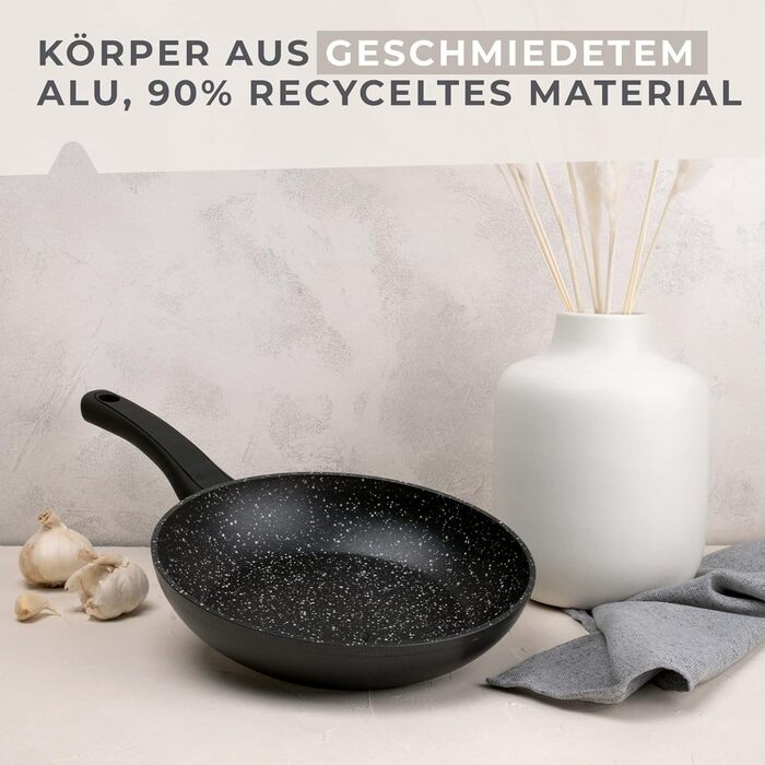 Ексклюзивно для Domopolis - Мармурова сковорода для факелів 24 см, сковорода з антипригарним покриттям, виготовлена з 90 переробленого алюмінію, з ергономічним дизайном.