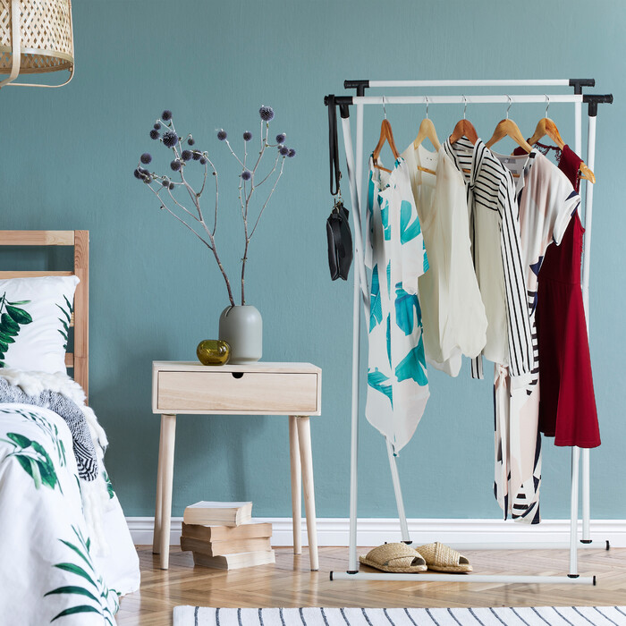 Relaxdays Sliding Metal Clothes Rack