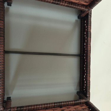 Зручний садовий столик/журнальний столик/приставний столик для вулиці, з ротангу PE, стійкий до погодних умов, розмір 60 см x 41 см x 41 см, коричневий.