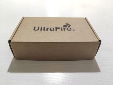 Світлодіодний тактичний ліхтарик UltraFire WF - 501B з кобурою, одномодовий міні-ліхтарик на 1000 люмен з 3,7 в 1800 маг акумуляторними батареями і зарядним пристроєм, водонепроникний невеликий набір ліхтариків