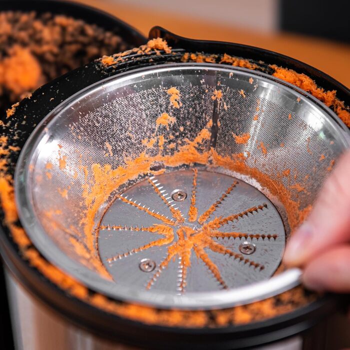 Електрична соковитискачка Lehmann: соковиті напої з овочів та фруктів, 2 швидкості, нержавіюча сталь, 1,5л контейнер для жмиху, 450мл контейнер для соку