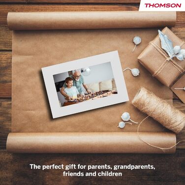 Рамка для фото Thomson Fotorahmen – 7 дюймів, IPS Full HD, сенсорний екран, 32 GB, автоматичне обертання, Wi-Fi, iOS, Android, білий