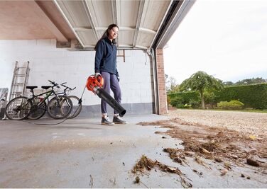 Повітродувка електрична BLACK+DECKER BEBL184-QS 1850 Вт, швидкість 190 км/год, об'єм 765 м³/год, з подрібнювачем листя