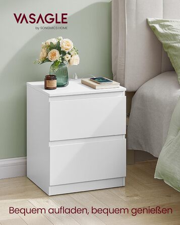 Приліжкова тумбочка VASAGLE Kailyn з розетками, 2 шухляди, 2 AC-розетки, 2 USB-A порти, для спальні, білий колір LET621W02