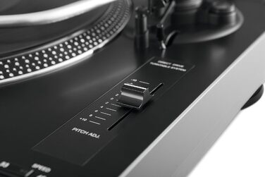 Програвач вінілу TechniSat TECHNIPLAYER LP 200 з USB, автоматичний, 33/45 об/хв, алюмінієвий диск, цифровізація, чорний, прямий привід