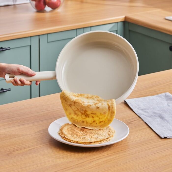 Набір посуду Karaca Valenti: 7 предметів, керамічне покриття SwissCrystal, антипригарне, з кришками та сковорода