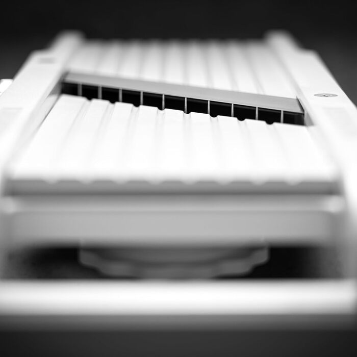 Набір для нарізання овочів Benriner, кремовий колір, старіша версія з підносом