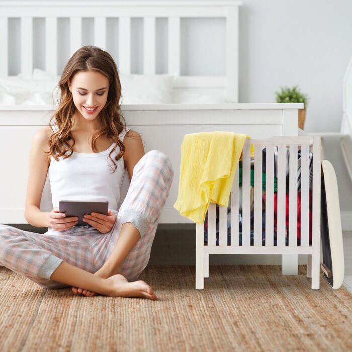 Кошик для білизни Relaxdays білого кольору зі стільчиком