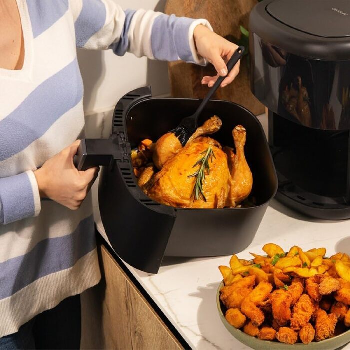 Фритюрниця без олії Cecotec Cecofry Bombastik 6000 Full, 6 л, 1700 Вт, PerfectCook, 12 режимів, сенсорне управління, чорний | з аксесуарами