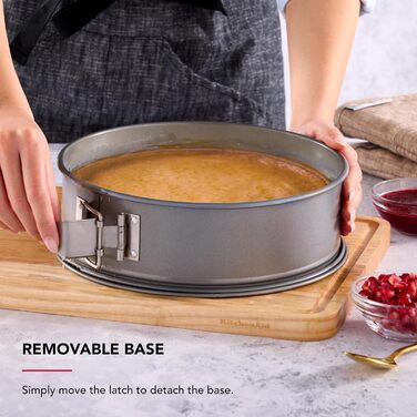 Форма для випічки KitchenAid Springform, алюмінієва з антипригарним покриттям, срібна, 25.4 см