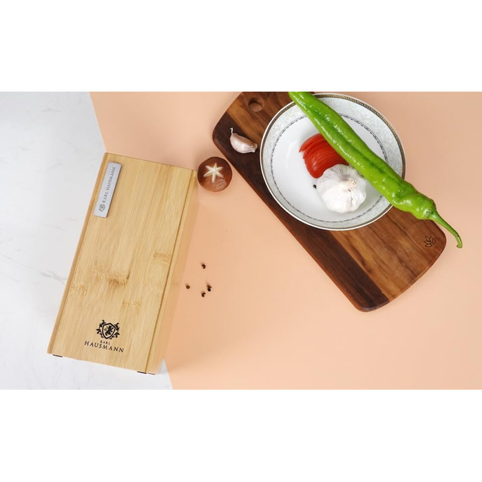 Блок для ножів Karl Hausmann з бамбука (без ножів) з вставкою з щетиною - універсальний, 23 x 10,8 x 10,8 см