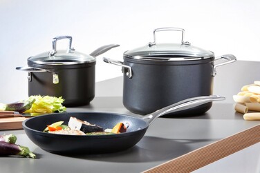 Toughened Non-Stick Le Creuset