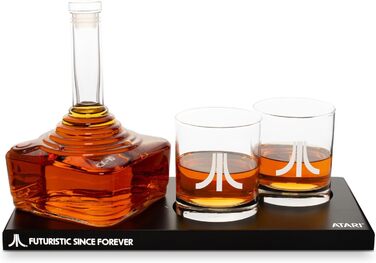 Набір для віскі Stormtrooper: декантер 750 мл та 2 келихи 300 мл, для віскі, бурбону, скотчу та джину, Thumbs Up! (Atari)