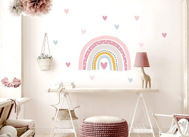 Маленька декоративна наклейка на стіну зі зображенням веселки з сердечками