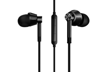Навушники 1MORE E1010 Quad-Driver Hi-Fi In-Ear з мікрофоном та пультом керування. Сумісні з iOS та Android. Чорний колір.