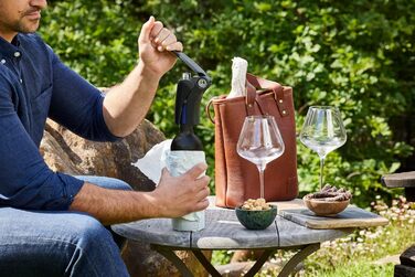 Le Creuset Leverpull LM-150: чорний матовий контейнер з пластику