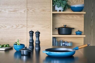 Сковорода Le Creuset Signature з чавуну з дерев'яною ручкою, 28 см, Deep Teal