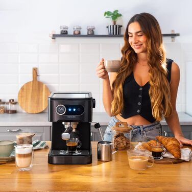 Еспресо-машина Cecotec Power Espresso 20 Pro Latte: 20 Bar, дисплей, 1,5L резервуар, 550ml контейнер для молока, підігрів чашок