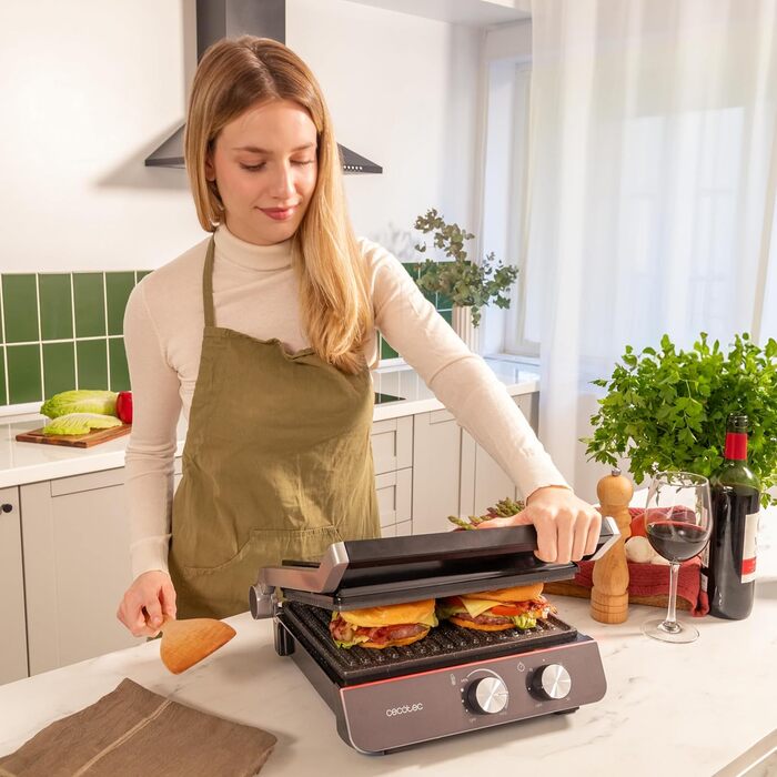 Електричний гриль Cecotec Rock'nGrill Blaze Neon – 2200 Вт, регулювання до 180°, знімні пластини, велика поверхня 29x23 см