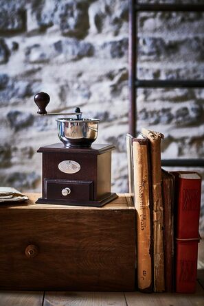 Кавомолка Peugeot Nostalgie - ручна, з регульованим сталевим жорном, 21 см, з воронкою, з бука, шоколадного кольору