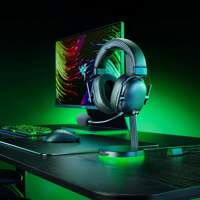 Razer BlackShark V2 HyperSpeed: Бездротові ігрові навушники для ПК (280г, мікрофон HyperClear, драйвер TriForce Titanium 50 мм, Bluetooth, чорний)