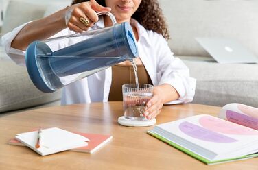 Фільтр для води LifeStraw Home: скляна кана з силіконовим дном, 1.6 л, Stormy Blue